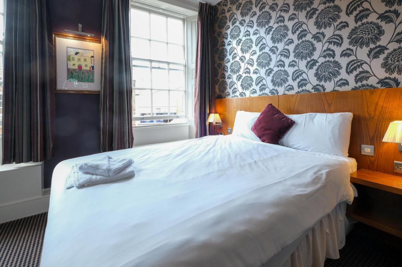 The Unicorn Hotel Wetherspoon ريبون المظهر الخارجي الصورة