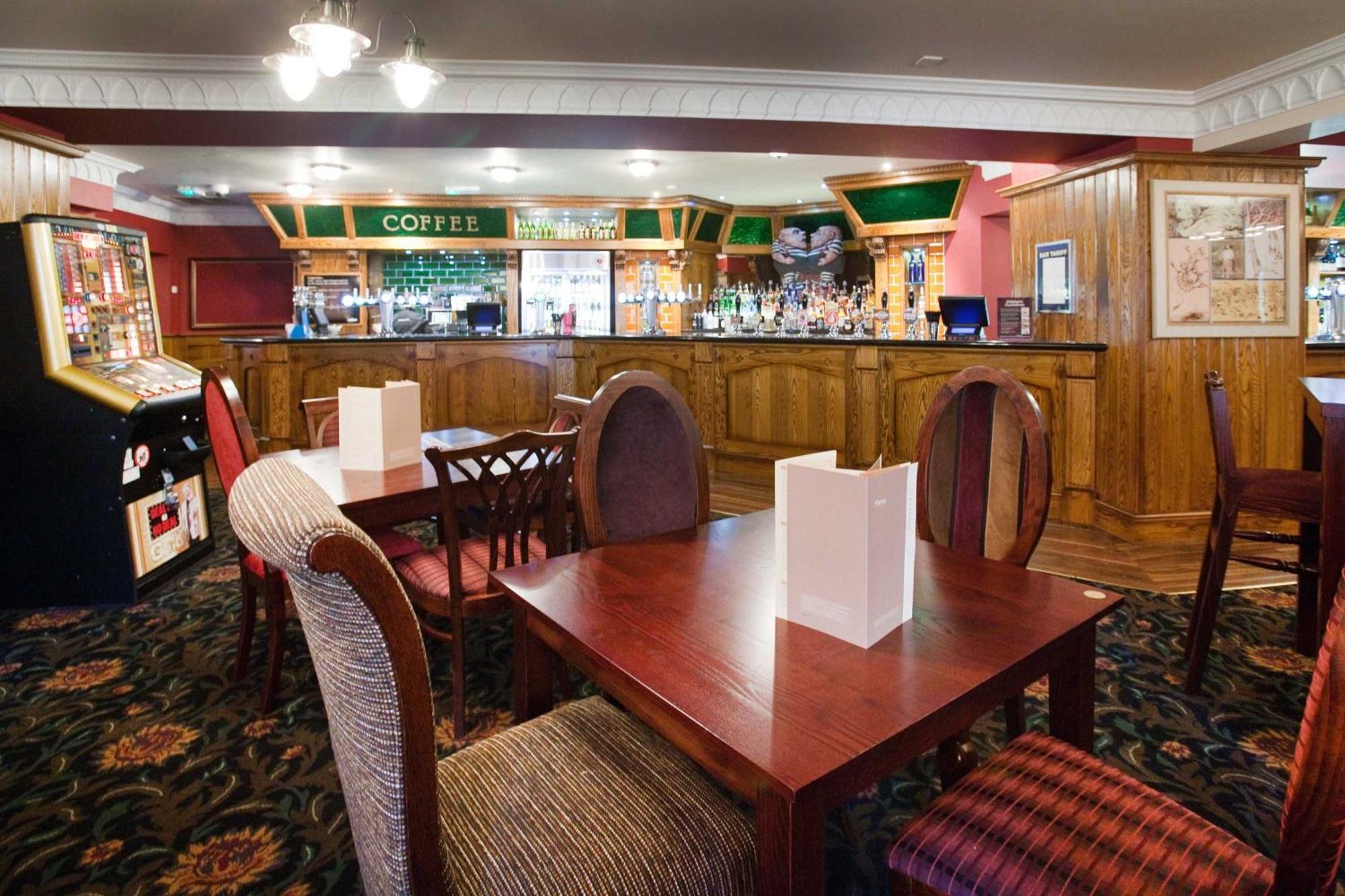 The Unicorn Hotel Wetherspoon ريبون المظهر الخارجي الصورة