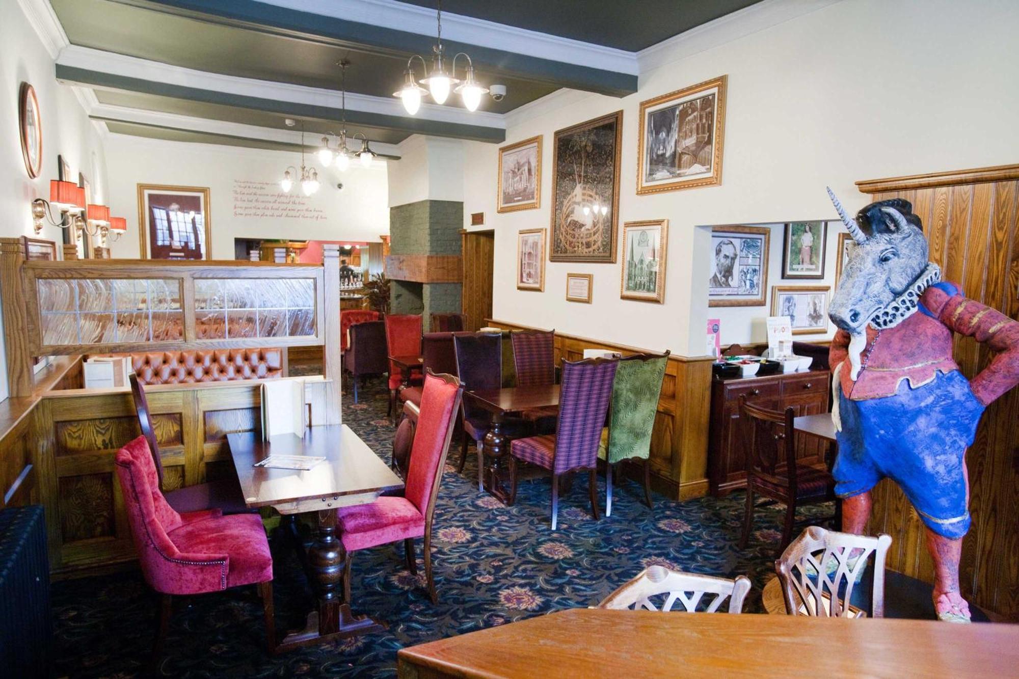 The Unicorn Hotel Wetherspoon ريبون المظهر الخارجي الصورة