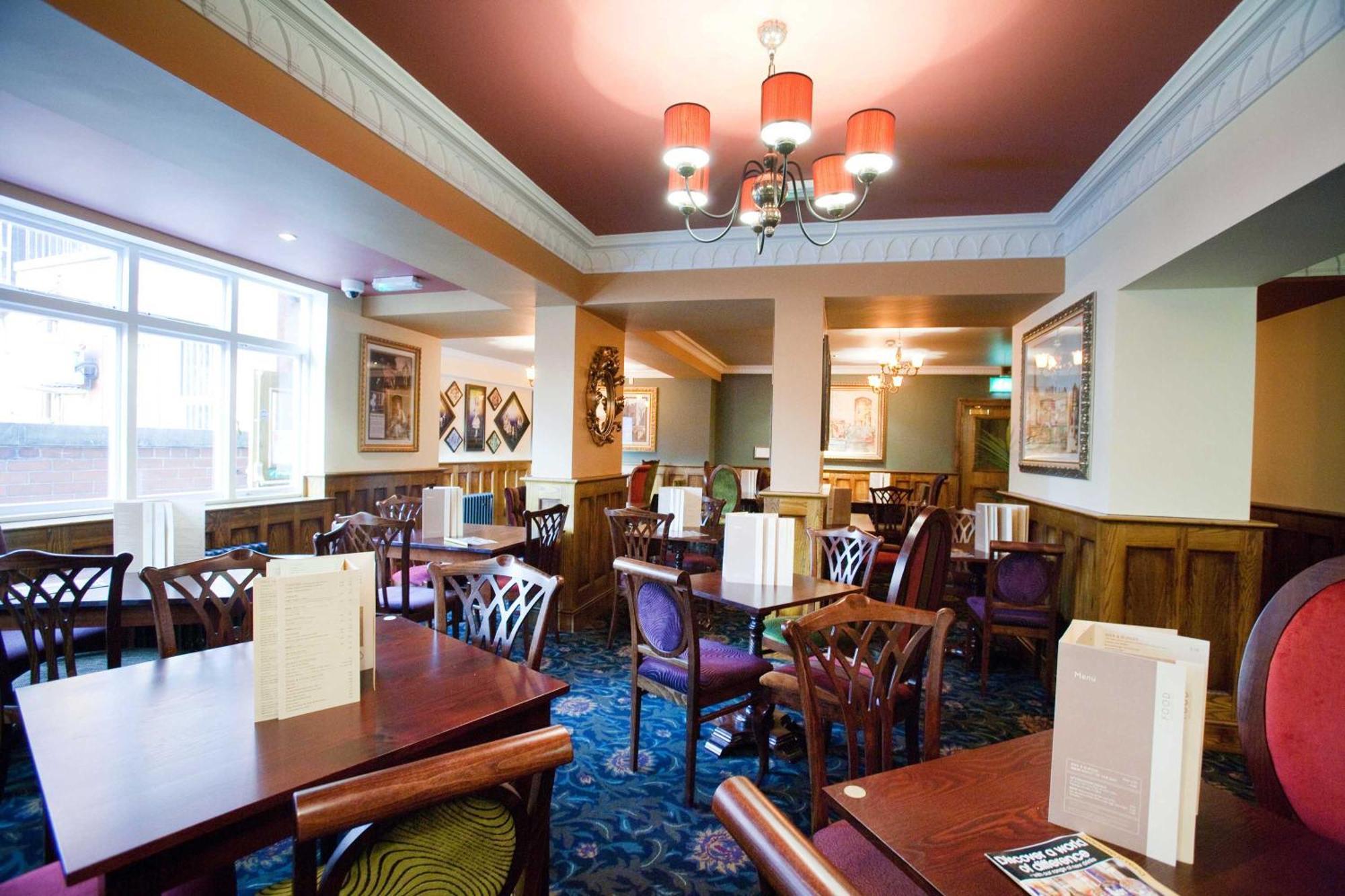 The Unicorn Hotel Wetherspoon ريبون المظهر الخارجي الصورة