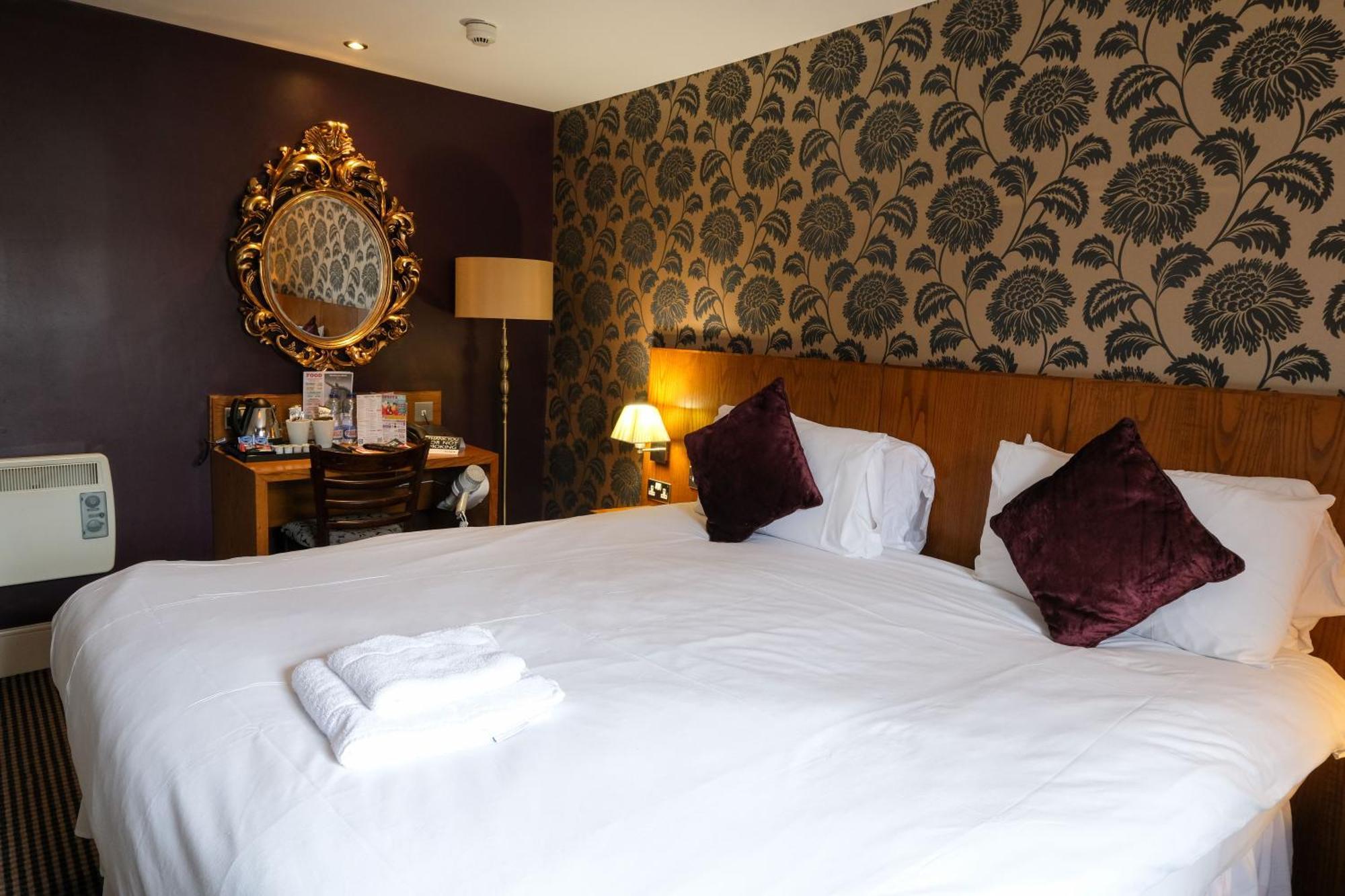 The Unicorn Hotel Wetherspoon ريبون المظهر الخارجي الصورة