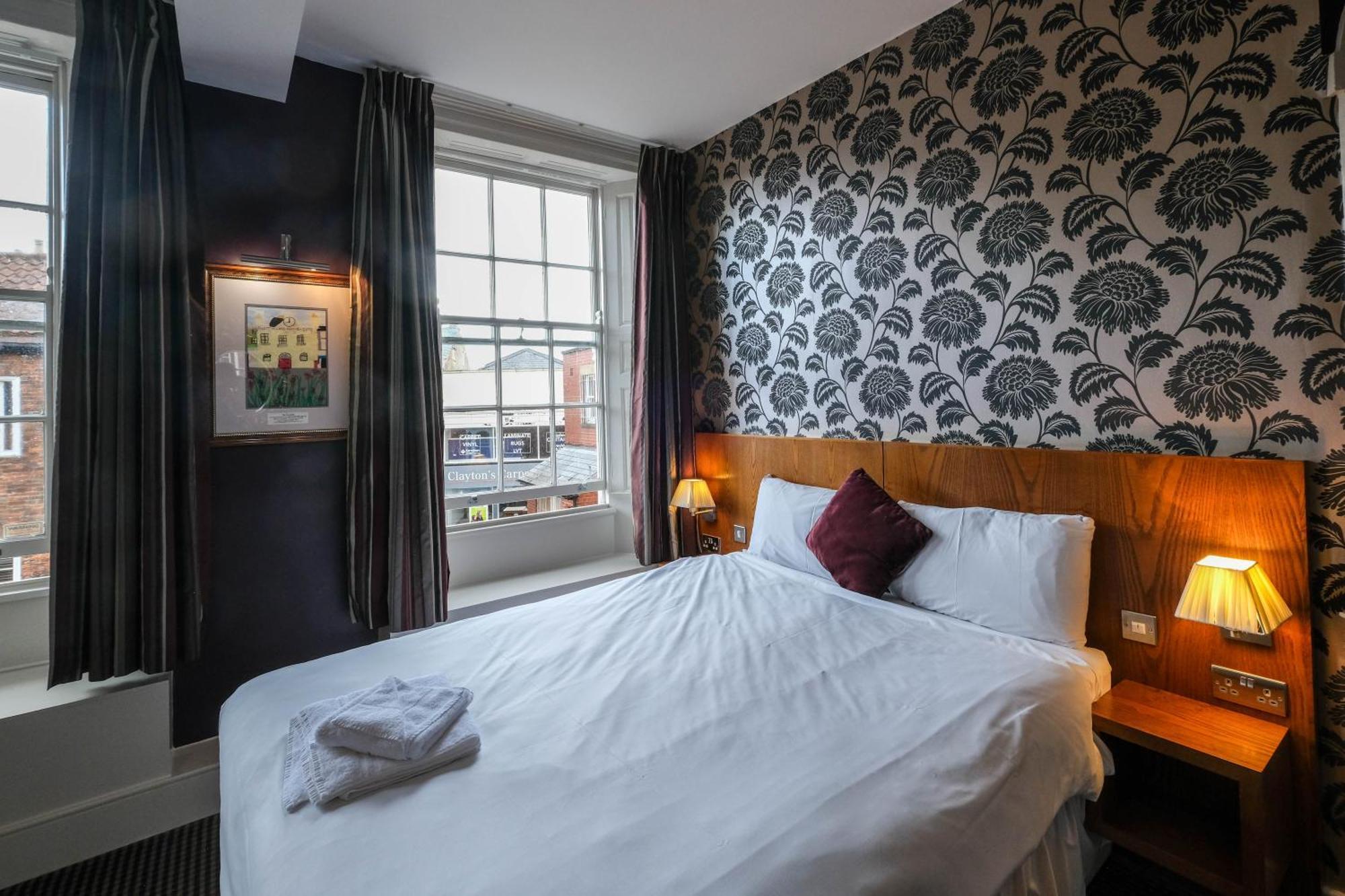 The Unicorn Hotel Wetherspoon ريبون المظهر الخارجي الصورة