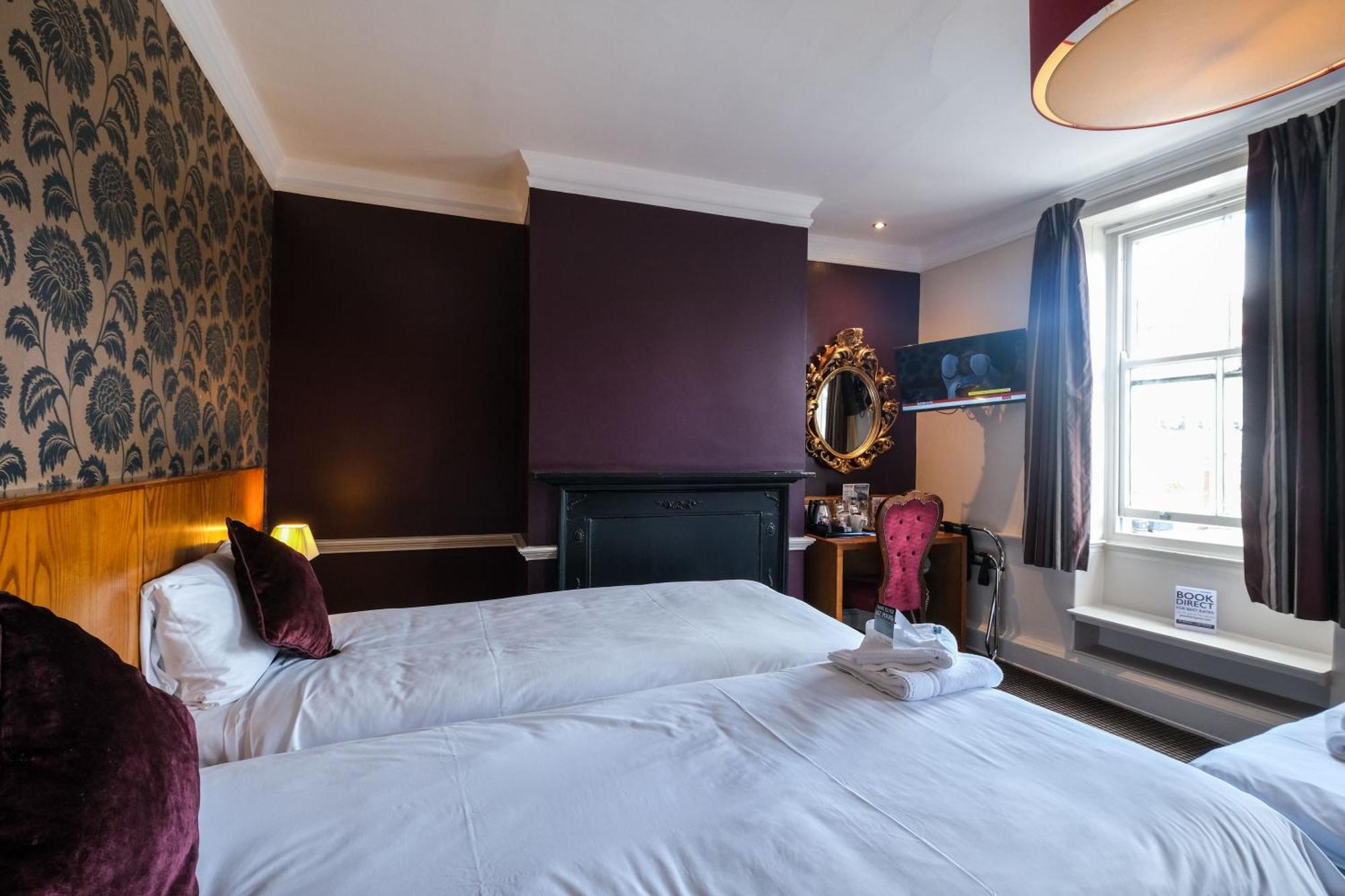 The Unicorn Hotel Wetherspoon ريبون المظهر الخارجي الصورة